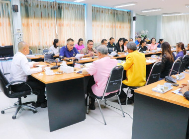 การประชุมคณะกรรมการคัดเลือกสหกรณ์และกลุ่มเกษตรกรดีเด่นระดับจังหวัด ประจำปี 2568 ครั้งที่ 1/2568 ณ ห้องประชุมชั้น 2 สำนักงานสหกรณ์จังหวัดนครศรีธรรมราช พร้อมด้วย เกษตรและสหกรณ์จังหวัดนครศรีธรรมราช ผู้แทนสำนักงานเกษตรจังหวัดนครศรีธรรมราช ผู้แทนสำนักงานตรวจบ ... พารามิเตอร์รูปภาพ 20